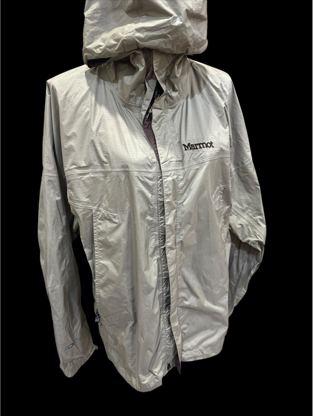 Men’s Marmot Jacket With Good. Water Resistant Wind Proof Zip Pockets. Sage.
